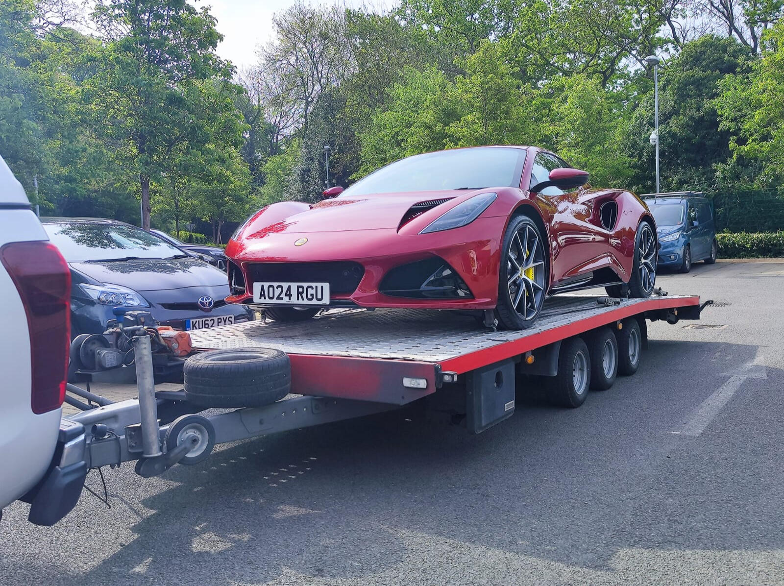 HIGH-END VEHICLE TRANSPORT - CAR AND VAN RECOVERY breakdown recovery, accident recovery